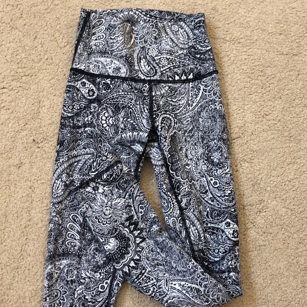 Lululemon limited edition paisley!